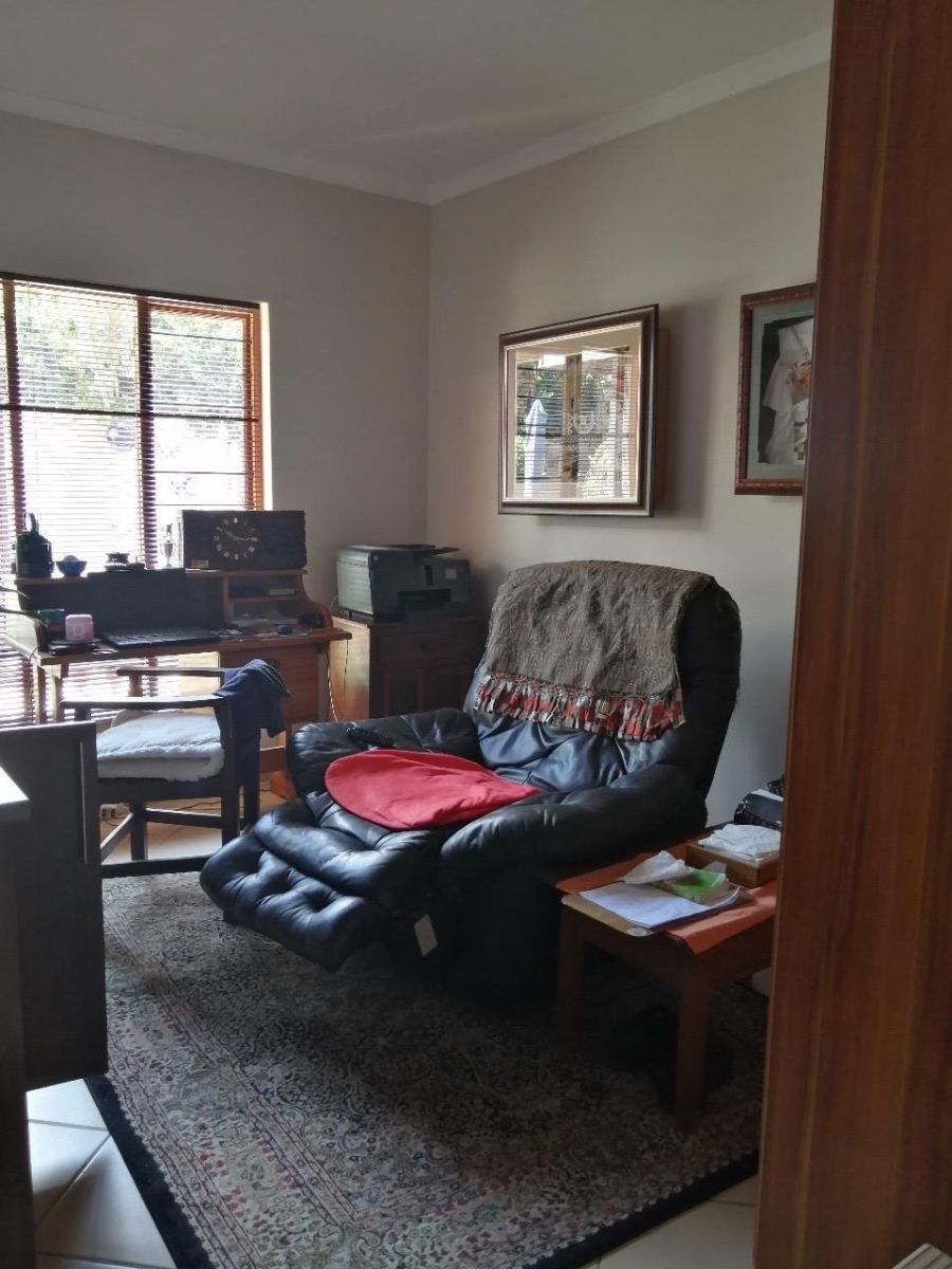 To Let 3 Bedroom Property for Rent in Wilkoppies North West